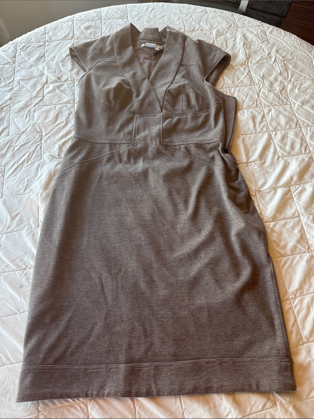 Maggy London Taupe Cap-Sleeve V-Neck Sheath Dress